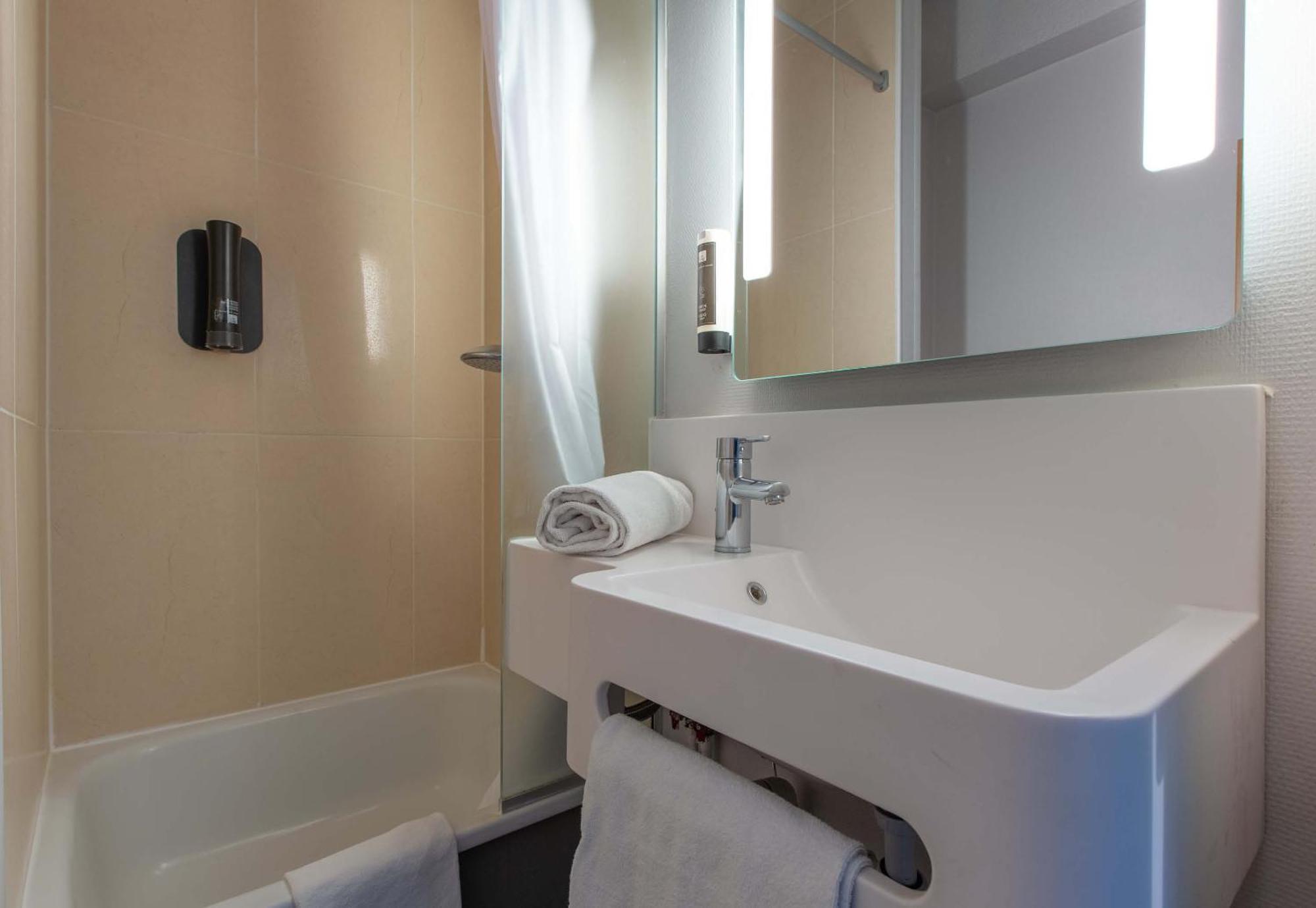 B&B Hotel Blois Sud Vineuil Vineuil  Bagian luar foto